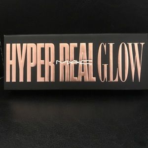 BNIB MAC “Flash & Awe” Hyper Real Glow Palette 🛍
